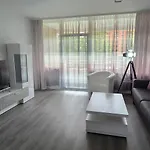 Zimmer Mit Doppelbett Und Gemeinsames Bad